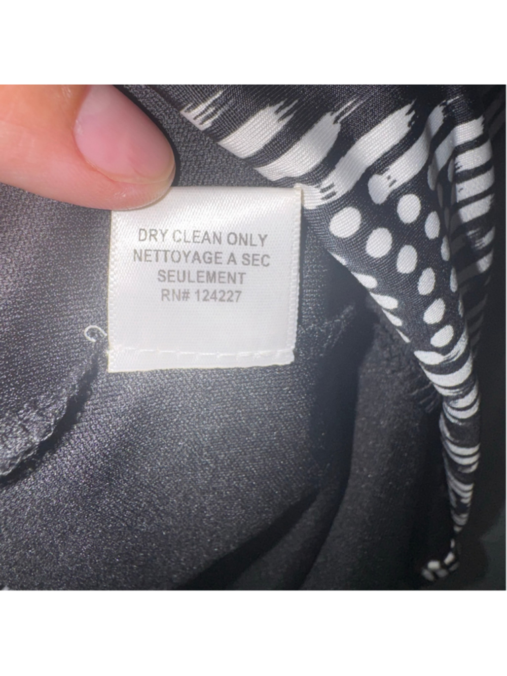 MISA Los Angeles Women's Midi Sheath Dress Size L Black White Chevron Print - Picture 9 of 11